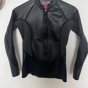 Billabong surf wetsuit top size 4